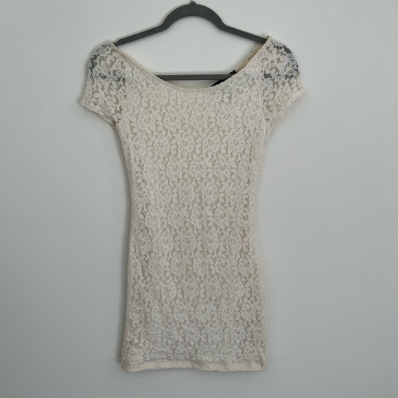 Top Shop Lace Minidress in White Size 4 (runs small) - Picture 2 of 8
